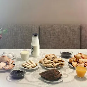 Bed & Breakfast Mina, Tirana